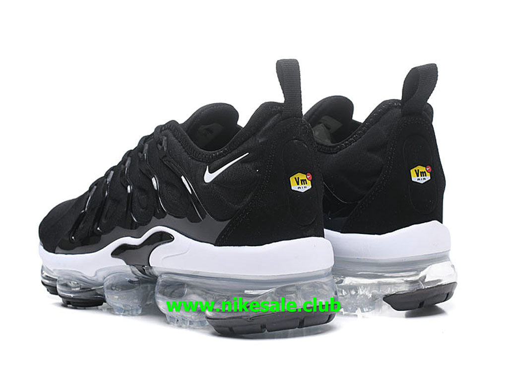nike vapormax plus noir et blanc nike vapormax plus noir et blanc