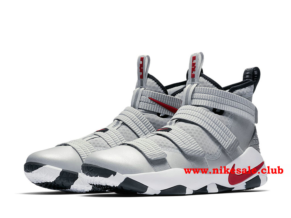 nike lebron 11 pas cher